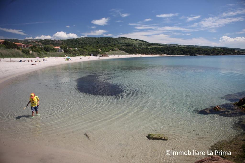 Appartamenti Ideal Isola Rossa  Exteriör bild